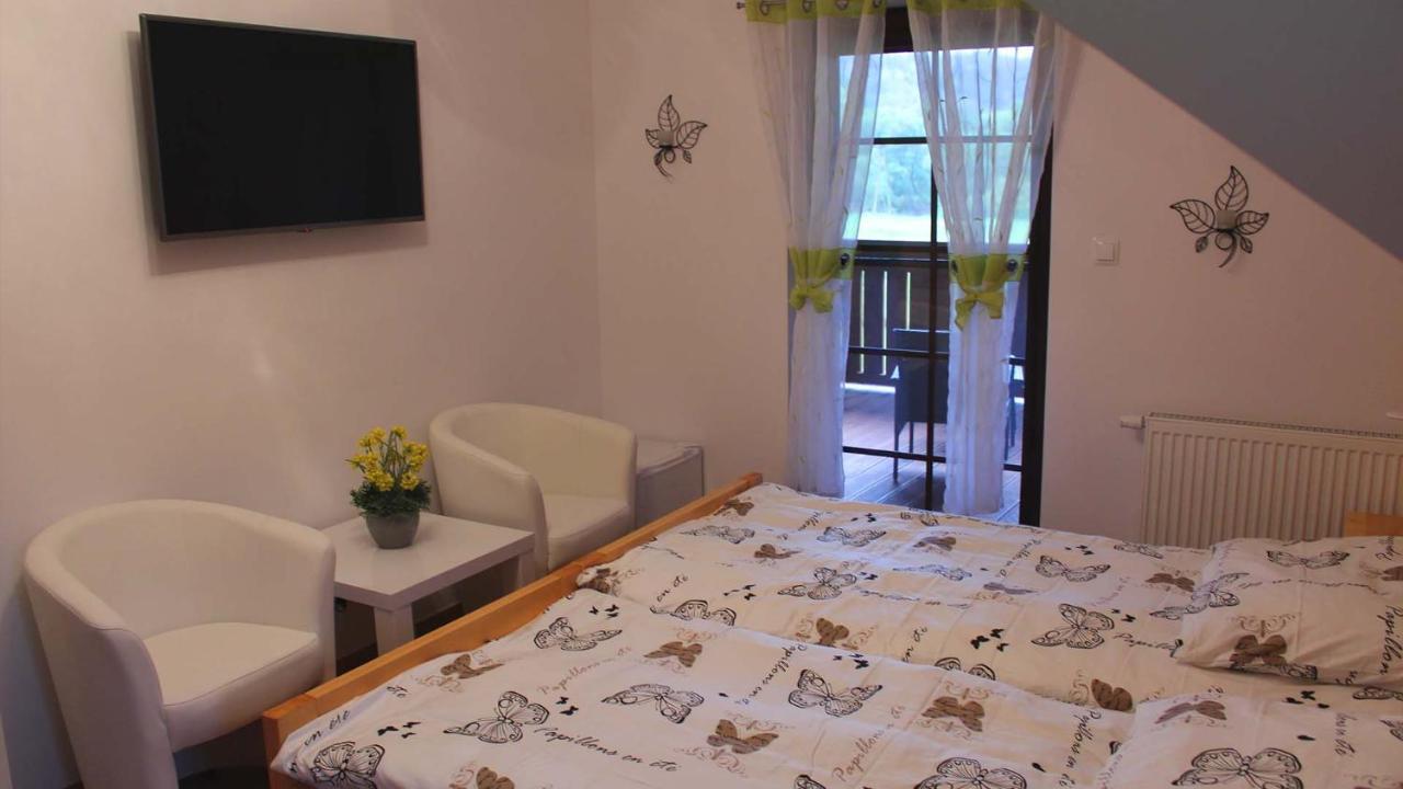 Villa Zakatek Nad Wiarem Wojtkowa Esterno foto